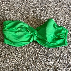 Swim top. Bandeau. No straps included